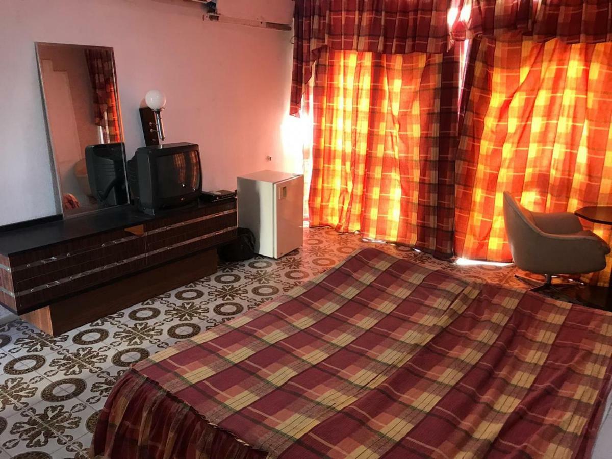 Aqaba Qazar Hotel Bagian luar foto
