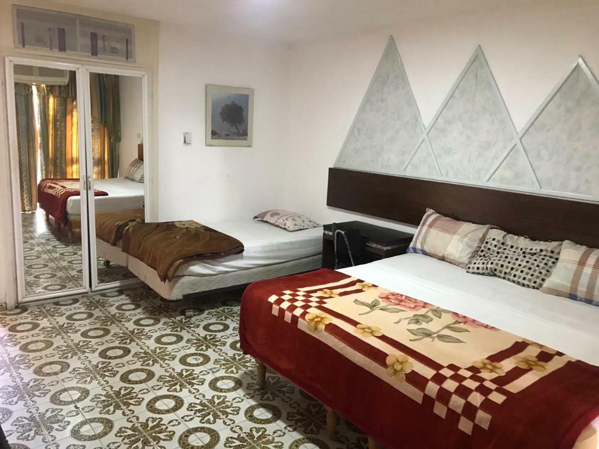 Aqaba Qazar Hotel Bagian luar foto